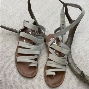 Sbicca Novus off white sandals